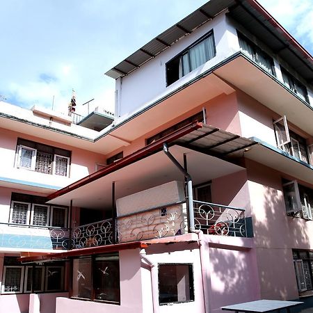 Mitra Garden Inn Kathmandu Buitenkant foto